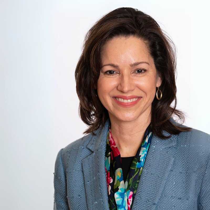 Expert american: Asistăm la o schimbare de generații; oamenii mai degrabă simt decât gândesc
