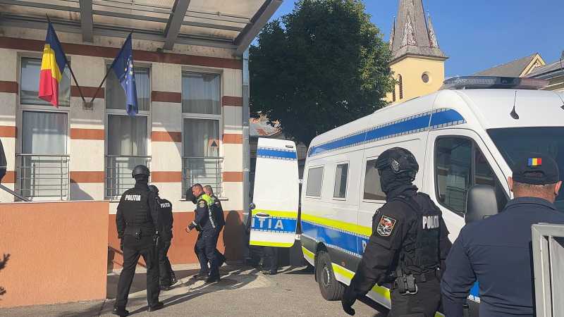 Vâlcea: Suspectul în cazul crimei fetei din valiză, audiat la Parchet; nu a făcut nicio declarație în fața anchetatorilor