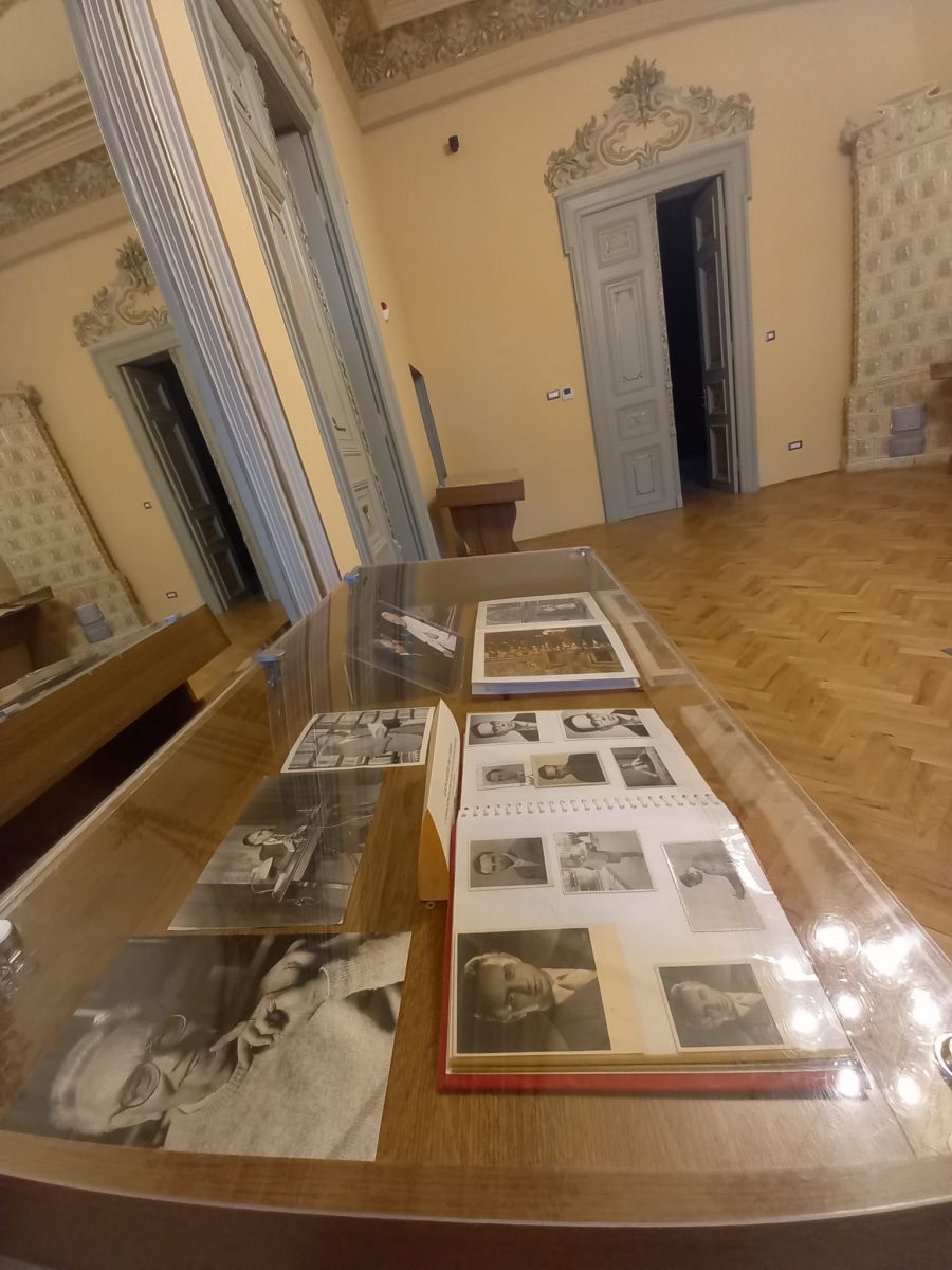 CASE CU AMINTIRI/ Casa Dianu din Craiova va găzdui primul Muzeu al Exilului  Românesc din ţară | AGERPRES • Actualizează lumea.